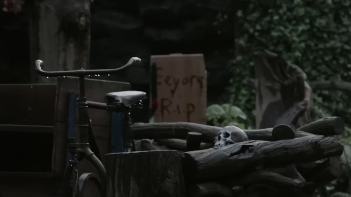 Eeyore grave in Winnie the Pooh: Blood and Honey