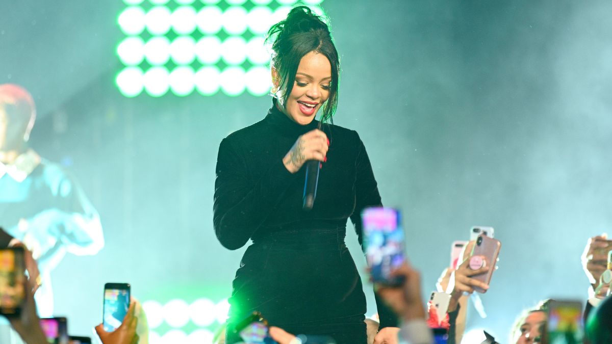 How Much Did Rihanna Get Paid for Her Super Bowl Halftime Show Performance?