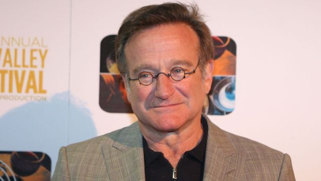 Sam Neill Shares His Heartbreaking Recollections of Robin Williams in New Memoir - Vimarsana News