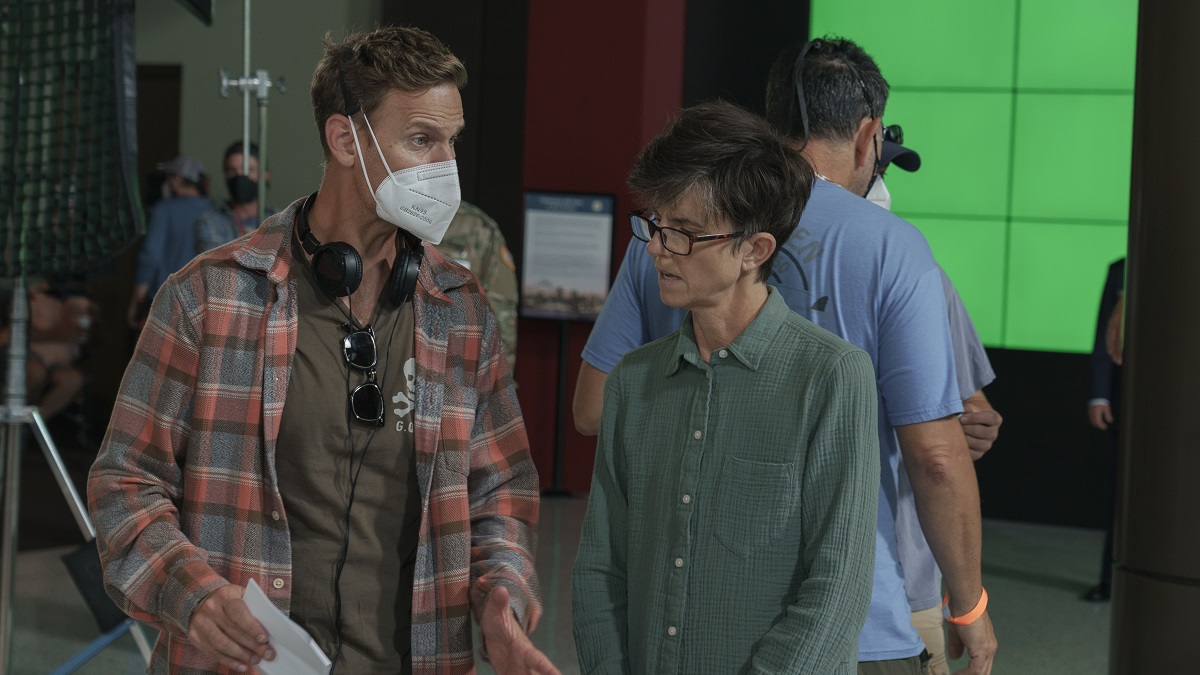 We Have A Ghost. (L to R) Christopher Landon (Director), Tig Notaro as Dr. Leslie Monroe on the set of We Have A Ghost.