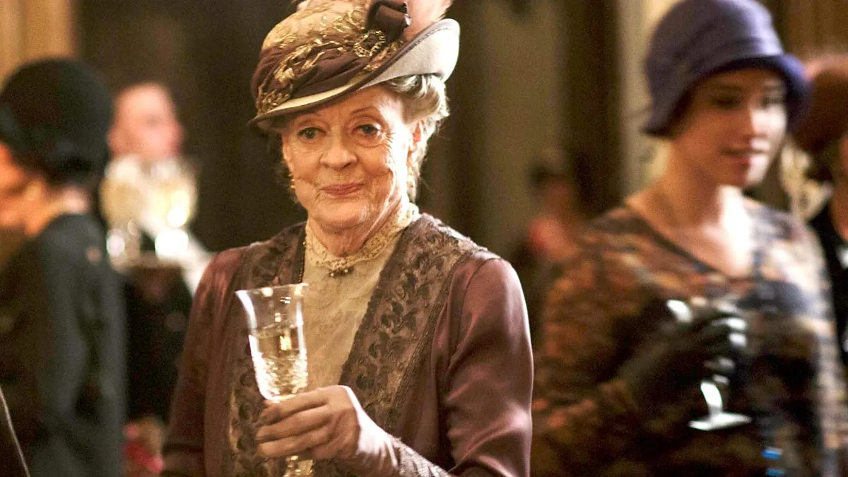 Maggie Smith in DownTown Abbey 