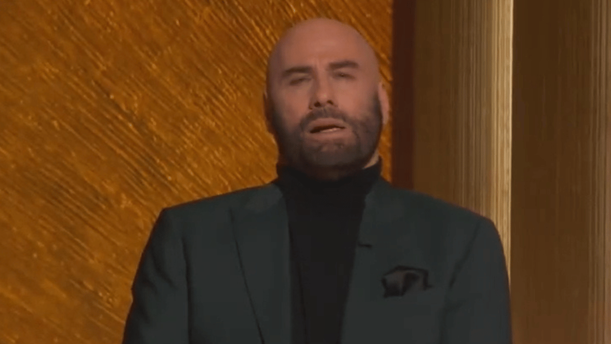 John Travolta Chokes Up During Oscars 'In Memoriam' Intro Memorializing