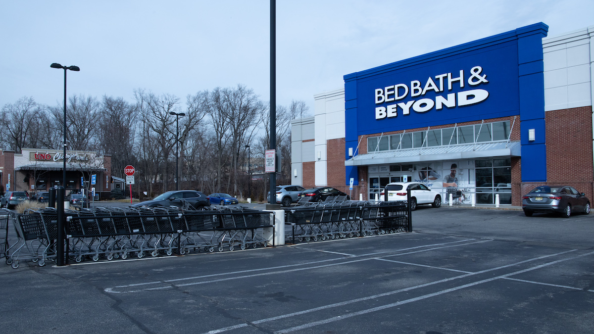 Bed Bath and Beyond storefront