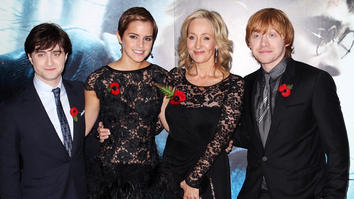 LONDON, ENGLAND - NOVEMBER 11: L-R Daniel Radcliffe, Emma Watson, J K Rowling and Rupert Grint attend the World Premiere of Harry Potter And The Deathly Hallows: Part 1 held at The Odeon Leicester Square on November 11, 2010 in London, England.