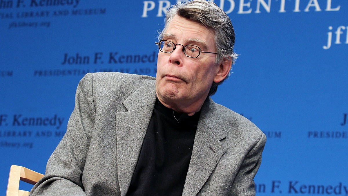 BOSTON, MASSACHUSETTS - NOVEMBER 07: Stephen King reads from his new fiction novel "11/22/63: A Novel" during the "Kennedy Library Forum Series" at The John F. Kennedy Presidential Library and Museum on November 7, 2011 in Boston, Massachusetts.