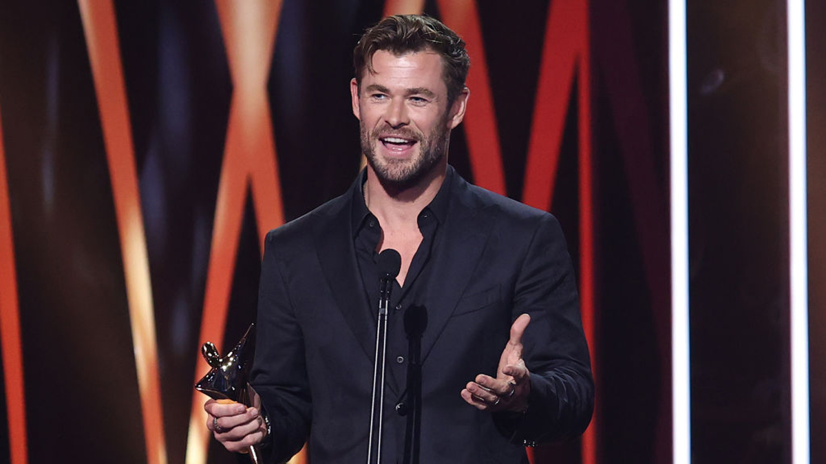 Chris Hemsworth speaks as he accepts the AACTA Trailblazer Award during the 2022 AACTA Awards Presented By Foxtel Group at the Hordern on December 07, 2022 in Sydney, Australia.