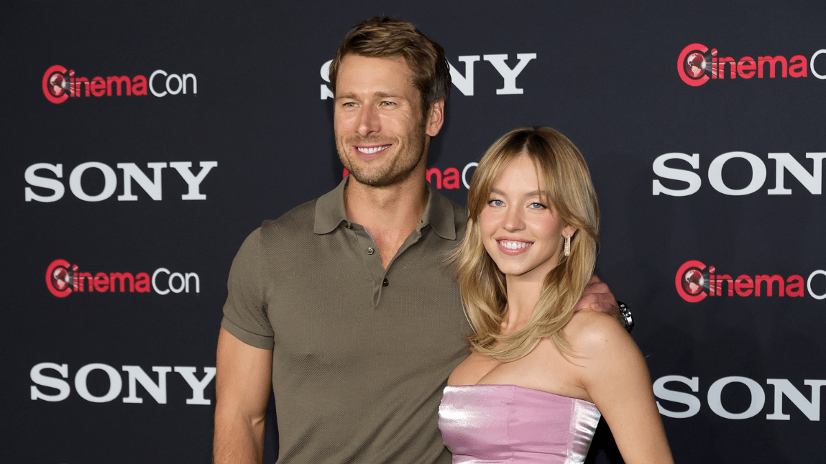 LAS VEGAS, NEVADA - APRIL 24: (L-R) Glen Powell and Sydney Sweeney pose for photos as they promote the upcoming film "Anyone But You" at the Sony Pictures Entertainment presentation during CinemaCon, the official convention of the National Association of Theatre Owners, at The Colosseum at Caesars Palace on April 24, 2023 in Las Vegas, Nevada.