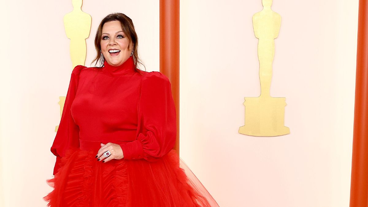 HOLLYWOOD, CALIFORNIA - MARCH 12: Melissa McCarthy attends the 95th Annual Academy Awards on March 12, 2023 in Hollywood, California. (HOLLYWOOD, CALIFORNIA - MARCH 12: Melissa McCarthy attends the 95th Annual Academy Awards on March 12, 2023 in Hollywood, California.