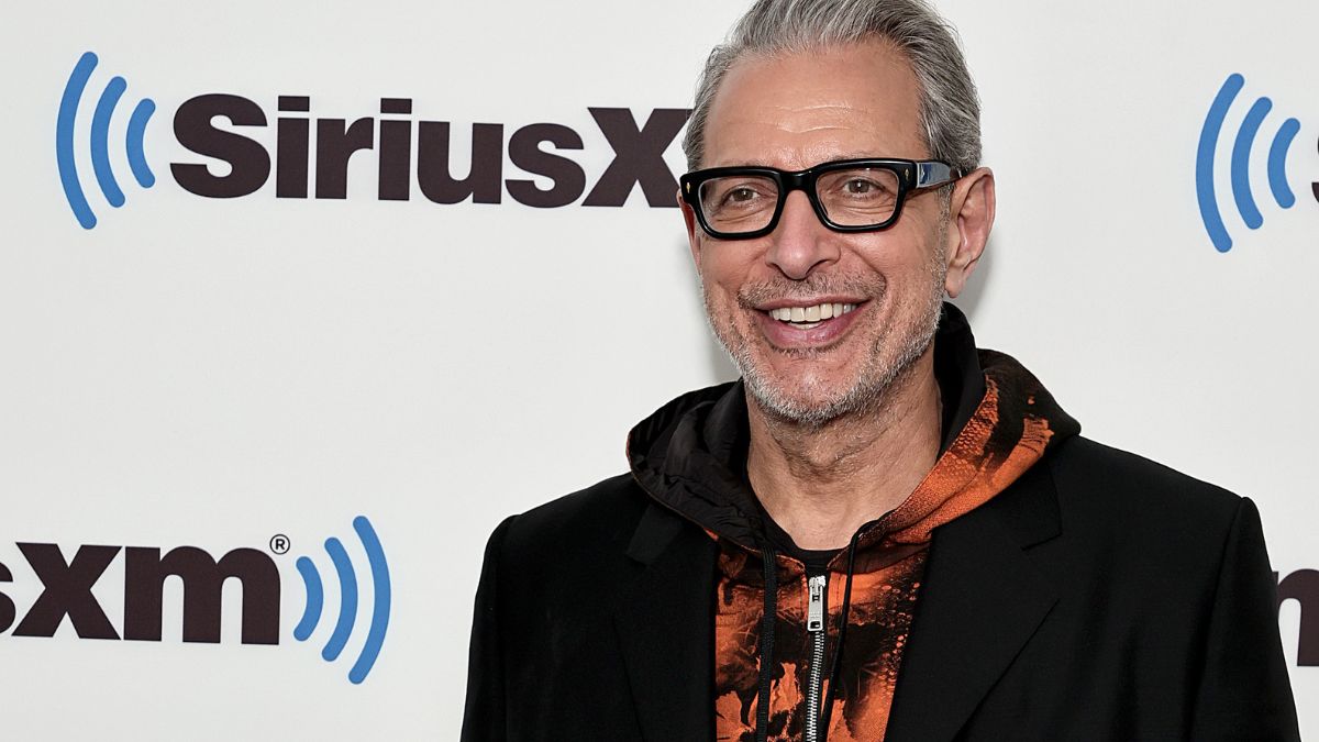 NEW YORK, NEW YORK - MARCH 27: Jeff Goldblum visits SiriusXM at SiriusXM Studios on March 27, 2023 in New York City. 