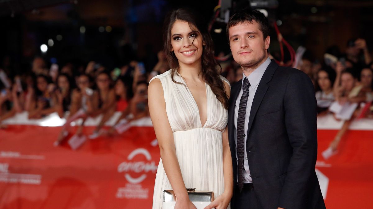 ROME, ITALY - OCTOBER 19: Actress Claudia Traisac and actor Josh Hutcherson attend 'Escobar: Paradise Lost' Red Carpet during the 9th Rome Film Festival at Auditorium Parco Della Musica on October 19, 2014 in Rome, Italy.