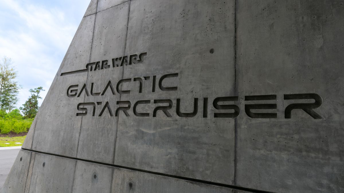 Star Wars: Galactic Starcruiser entrance