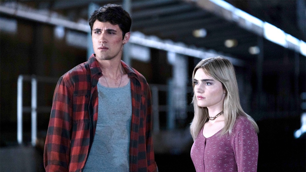 Drake Rodger as John and Meg Donnelly as Mary in 'The Winchesters'