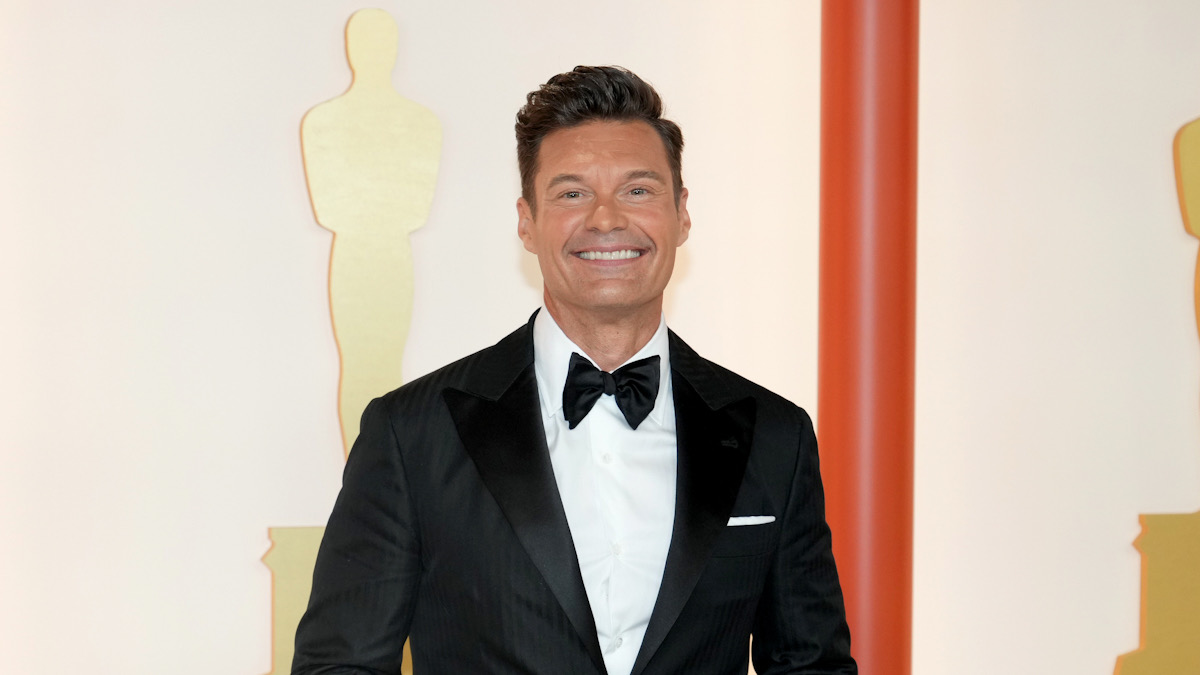 Ryan Seacrest's New 'Wheel of Fortune' Role and His Career Timeline Explored - Vimarsana News