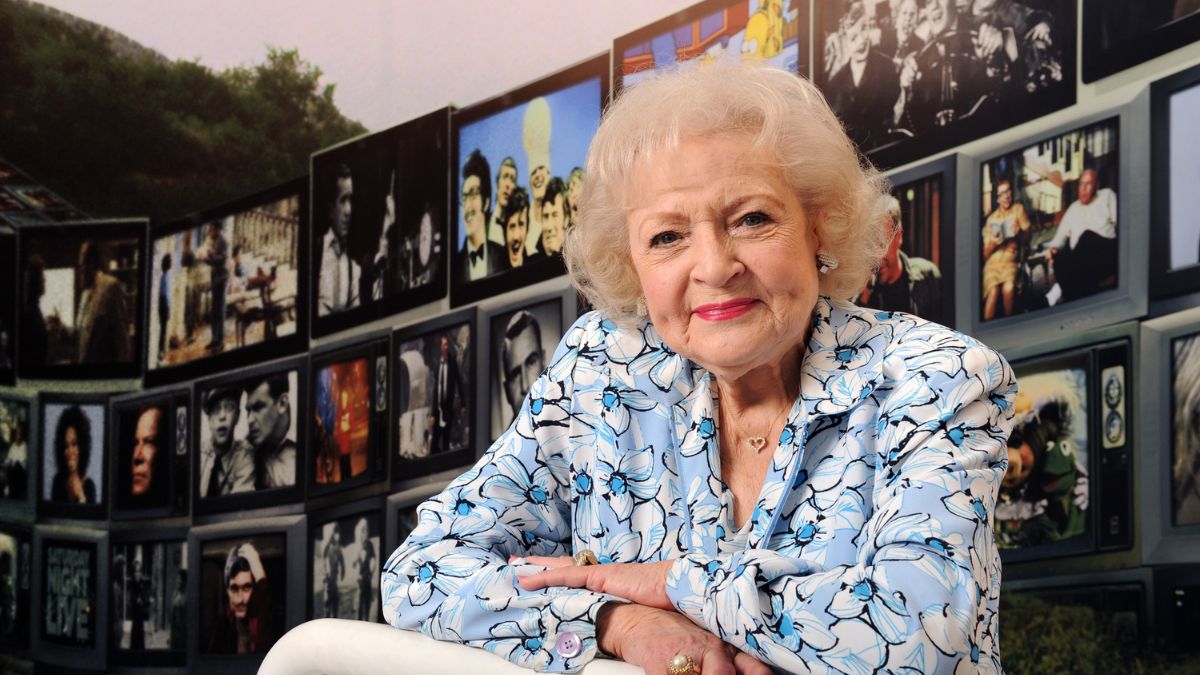 'I Don't Want to Use Language I Shouldn't Use': Betty White's Thoughts on Reality TV Should Be Remembered Amid the Writers' Strike - Vimarsana News