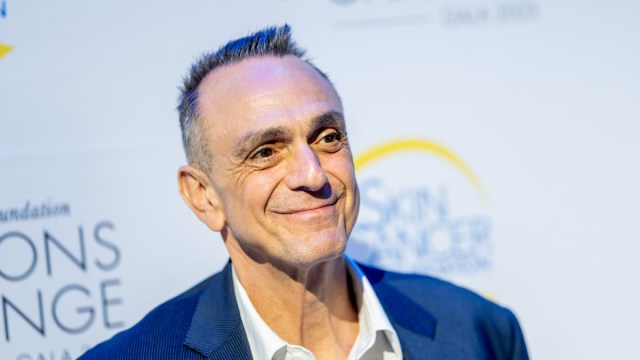 'Levinson Points a Stark-Truth Lens at Whatever Scene He's Doing': Hank Azaria Addresses Controversy on the Set of 'The Idol' - Vimarsana News