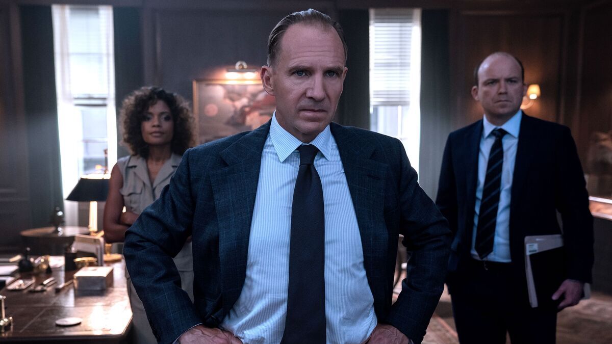 Naomie Harris, Ralph Fiennes, and Rory Kinnear in 'No Time To Die'