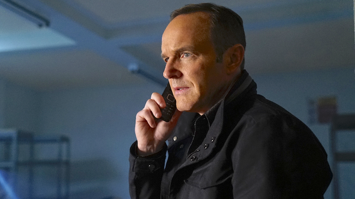 MARVEL'S AGENTS OF S.H.I.E.L.D. - "The Man Behind the Shield" - Mace fights for his life while Coulson and team find themselves in a deadly cat-and-mouse game as they attempt his rescue, on "Marvel's Agents of S.H.I.E.L.D.," TUESDAY, FEBRUARY 14 (10:00-11:00 p.m. EST), on the ABC Television Network. (ABC/Jennifer Clasen) 