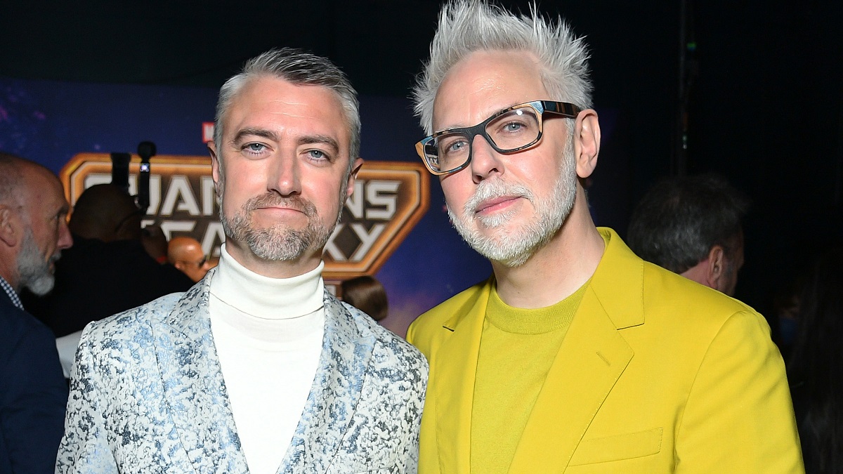 Sean Gunn Passively Acknowledges Speculation That He Avoids Criticizing WB