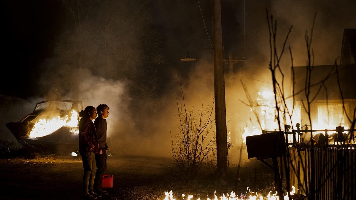 MIDNIGHT MASS (L to R) ANNARAH CYMONE as LEEZA SCARBOROUGH and IGBY RIGNEY as WARREN FLYNN in episode 107 of MIDNIGHT MASS