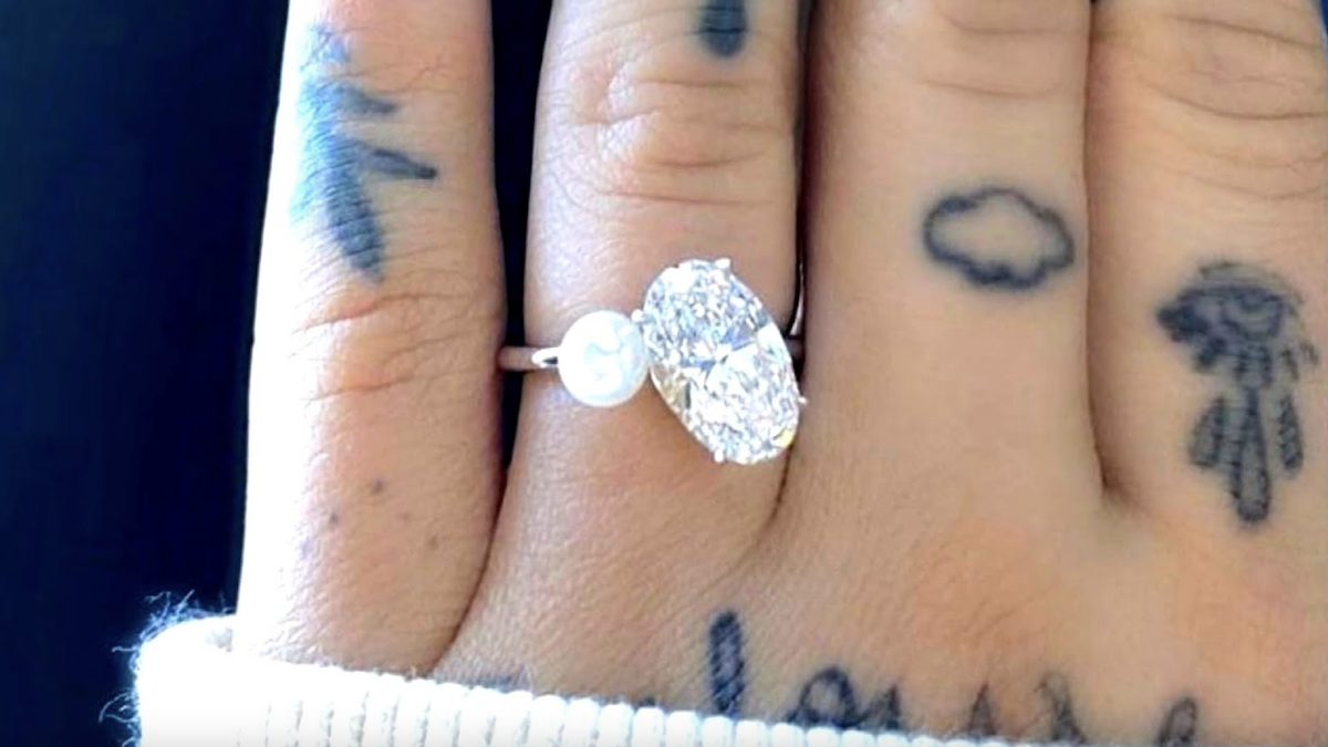Why Pear-Shaped Engagement Rings Are Trending – RockHer.com