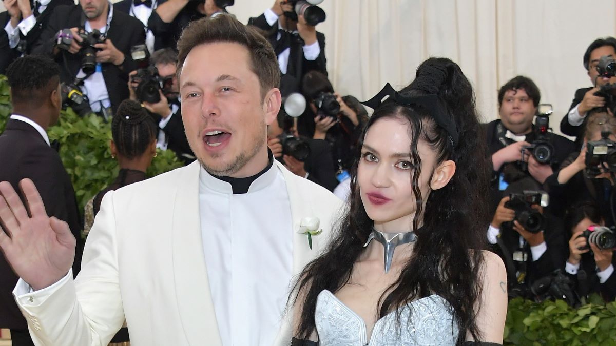 Grimes and Elon Musk attend "Heavenly Bodies: Fashion & the Catholic Imagination", the 2018 Costume Institute Benefit at Metropolitan Museum of Art on May 7, 2018 in New York City. (Photo by Taylor Hill/Getty Images)