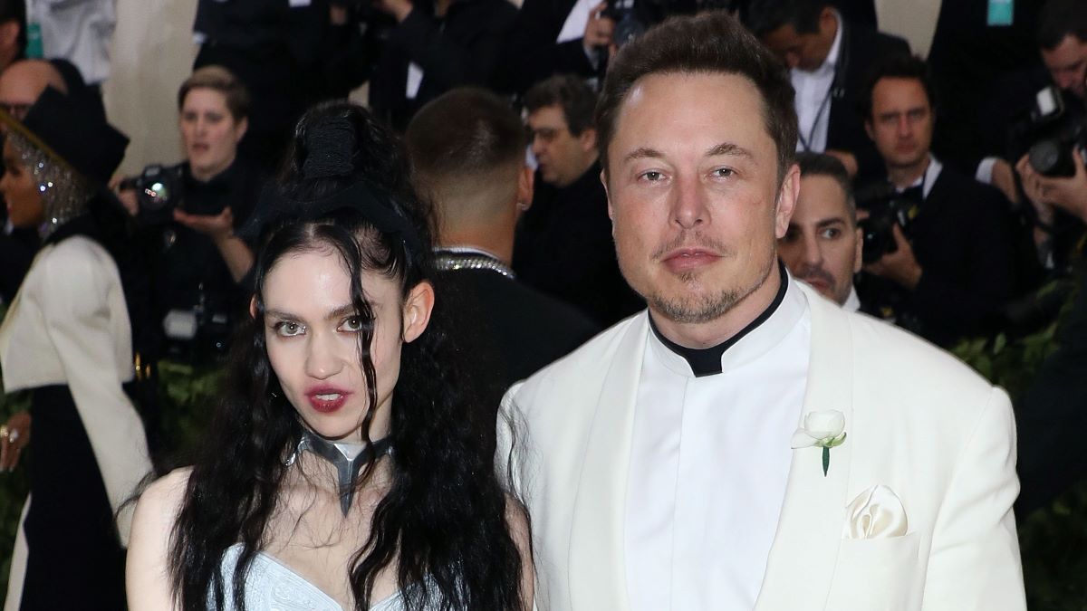 Grimes and Elon Musk attend "Heavenly Bodies: Fashion & the Catholic Imagination", the 2018 Costume Institute Benefit at Metropolitan Museum of Art on May 7, 2018 in New York City. (Photo by Taylor Hill/Getty Images)