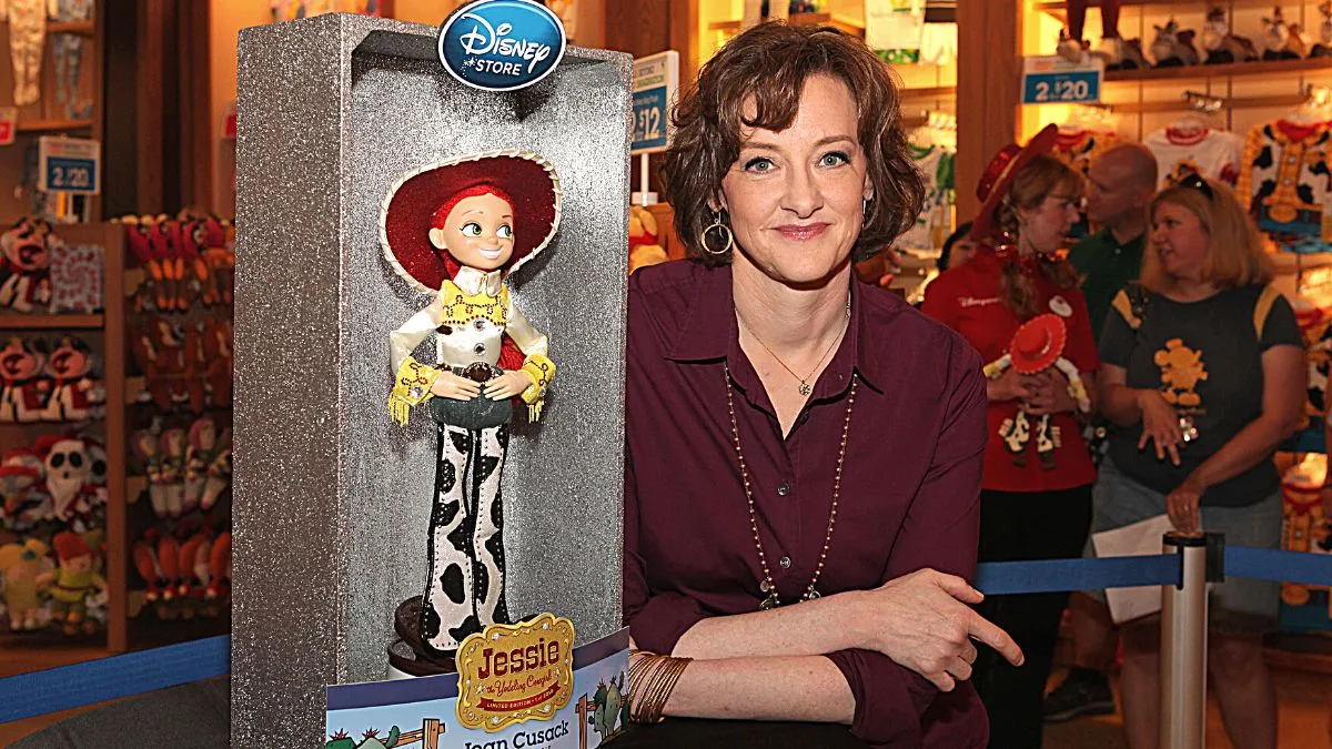 CHICAGO - JUNE 16: Actress Joan Cusack unveils Disney Store's Jessie Doll to celebrate 'Toy Story 3' at the Disney Store on June 16, 2010 in Chicago, Illinois.