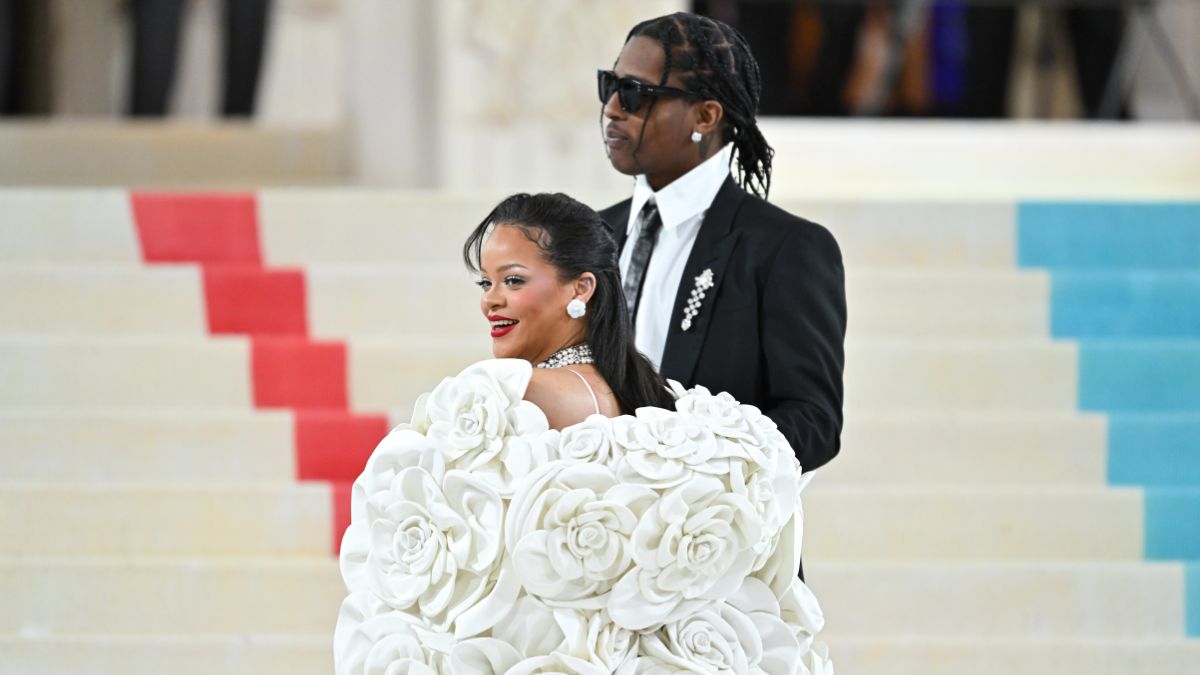 NowThis - Rihanna and rapper A$AP Rocky are going to be parents