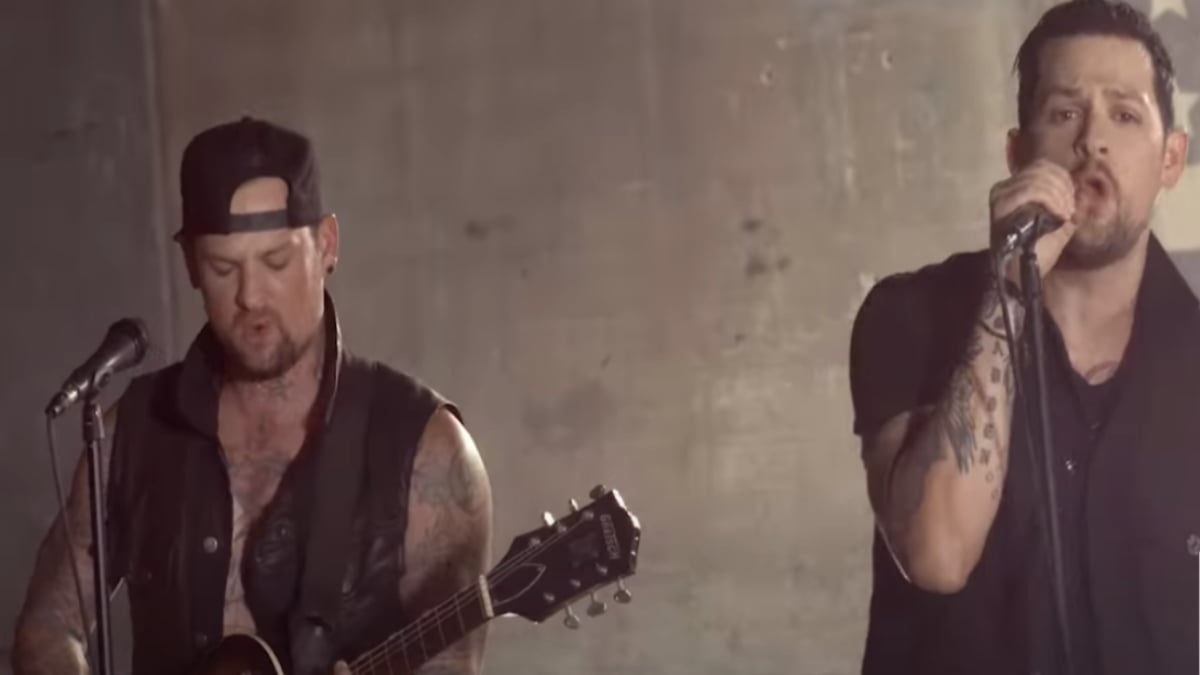 The Madden Brothers - We Are Done 