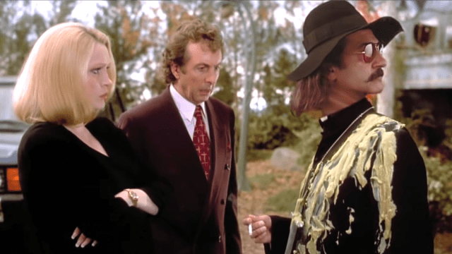 Cathy Moriarty, Eric Idle, and Don Novello in Casper