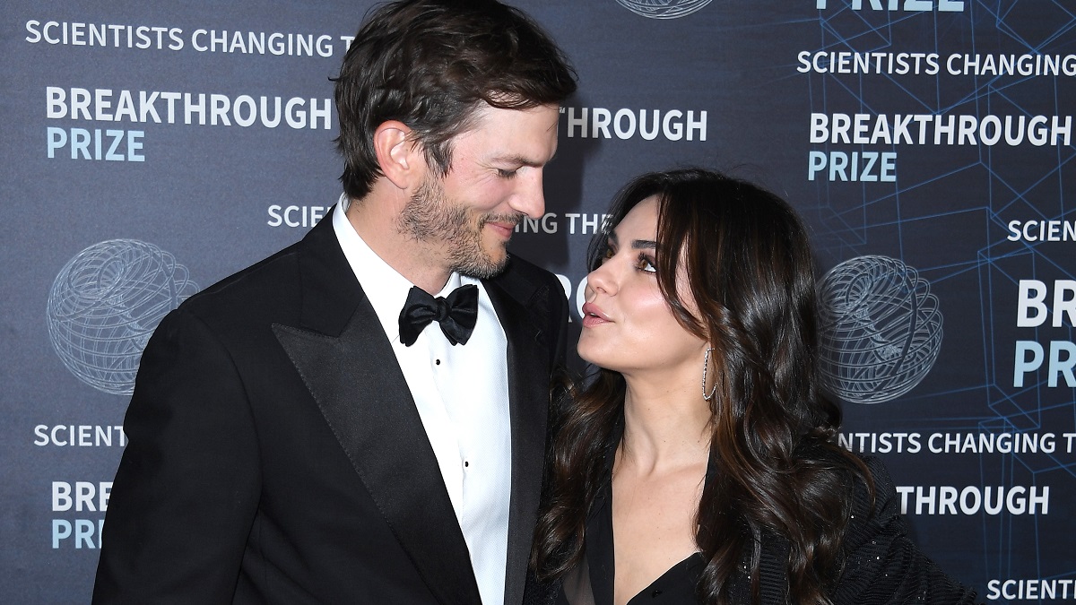 LOS ANGELES, CALIFORNIA - APRIL 15: Ashton Kutcher, Mila Kunis arrives at the 9th Annual Breakthrough Prize Ceremony at Academy Museum of Motion Pictures on April 15, 2023 in Los Angeles, California.