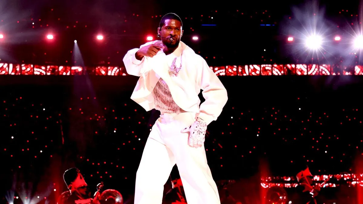 What songs did Usher sing at the 2024 Super Bowl Halftime Show?