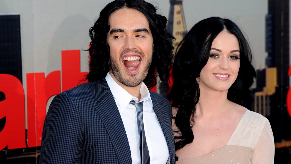 LONDON-April 19: Actor Russell Brand and Katy Perry during the 'Arthur' Premiere April 19, 2011 at the Cineworld Cinema at the O2 in London.