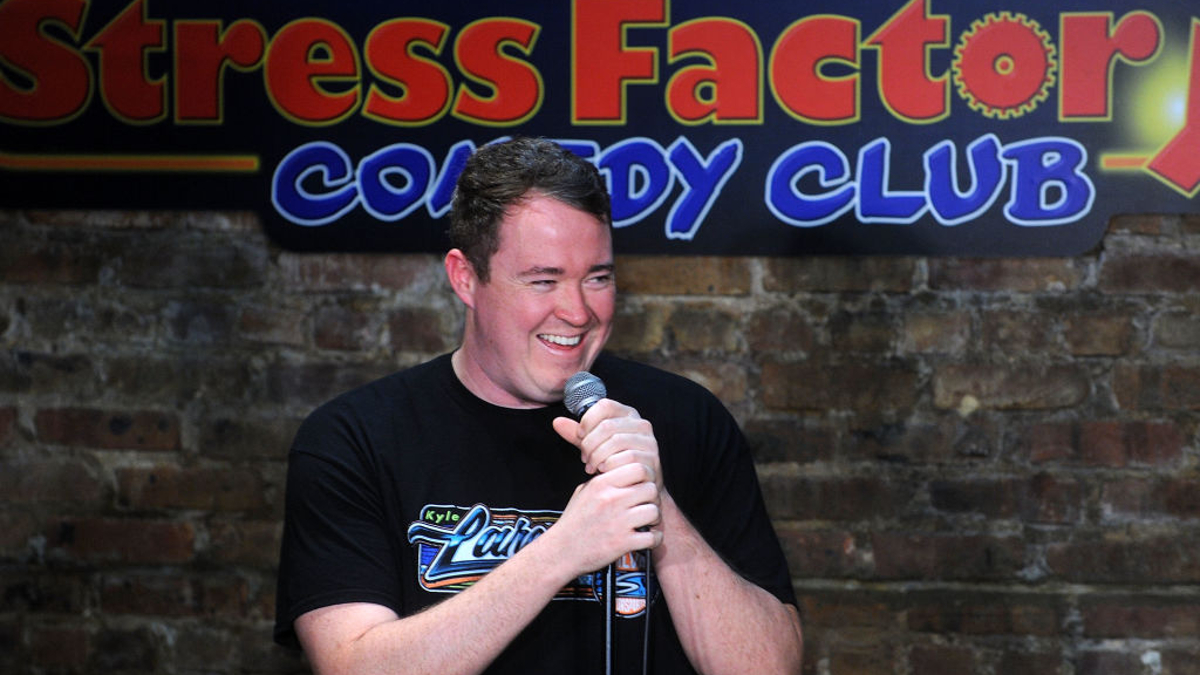 O comediante Shane Gillis se apresenta no The Stress Factory Comedy Club em 19 de agosto de 2021 em New Brunswick, Nova Jersey. 