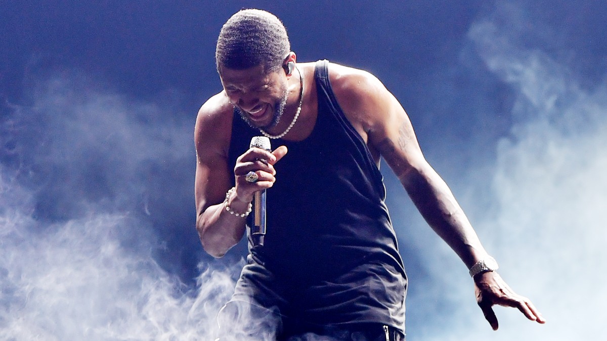 Usher Confirmed as Super Bowl 2024 Halftime Performer : r/television