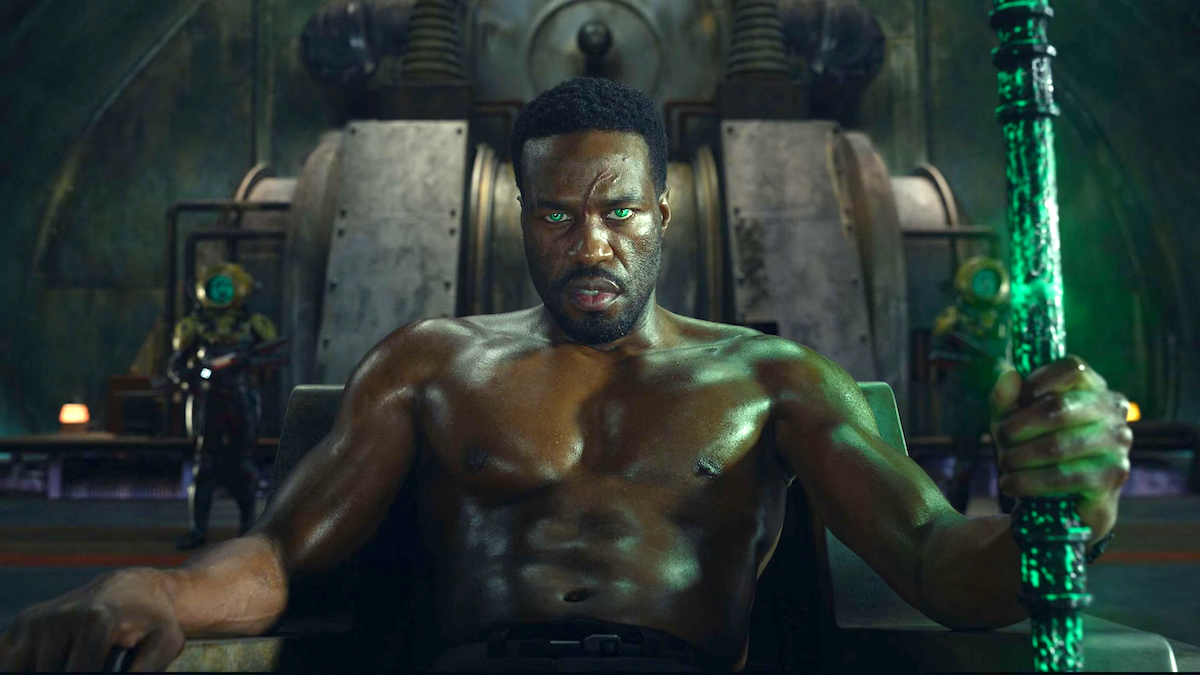 Yahya Abdul-Mateen II nel ruolo di Black Manta nell'avventura d'azione della Warner Bros. Pictures Aquaman e il regno perduto.