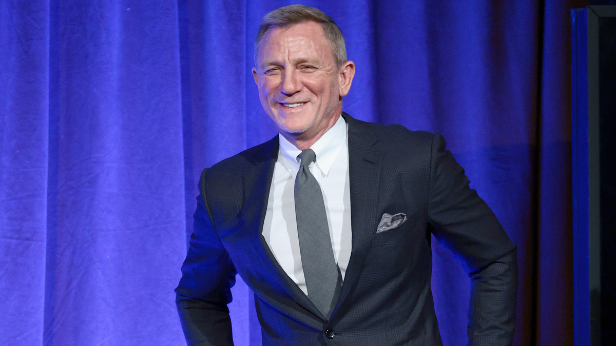 Daniel Craig speaks onstage during the National Board Of Review 2023 Awards Gala at Cipriani 42nd Street on January 08, 2023 in New York City