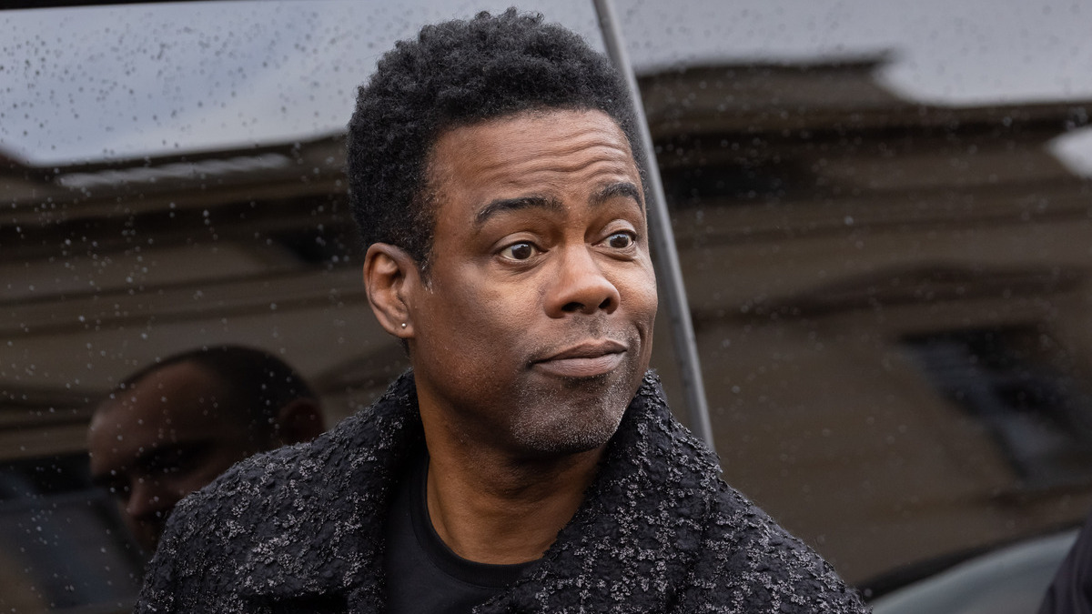 Chris Rock attends the Chanel Womenswear Spring/Summer 2024 show as part of Paris Fashion Week on October 03, 2023 in Paris, France.