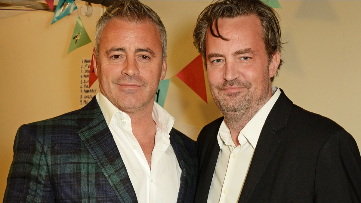 LONDON, ENGLAND - APRIL 30: Matt LeBlanc (L) and Matthew Perry pose backstage following a performance of "The End Of Longing", Matthew Perry's playwriting debut which he stars in at The Playhouse Theatre on April 30, 2016 in London, England.