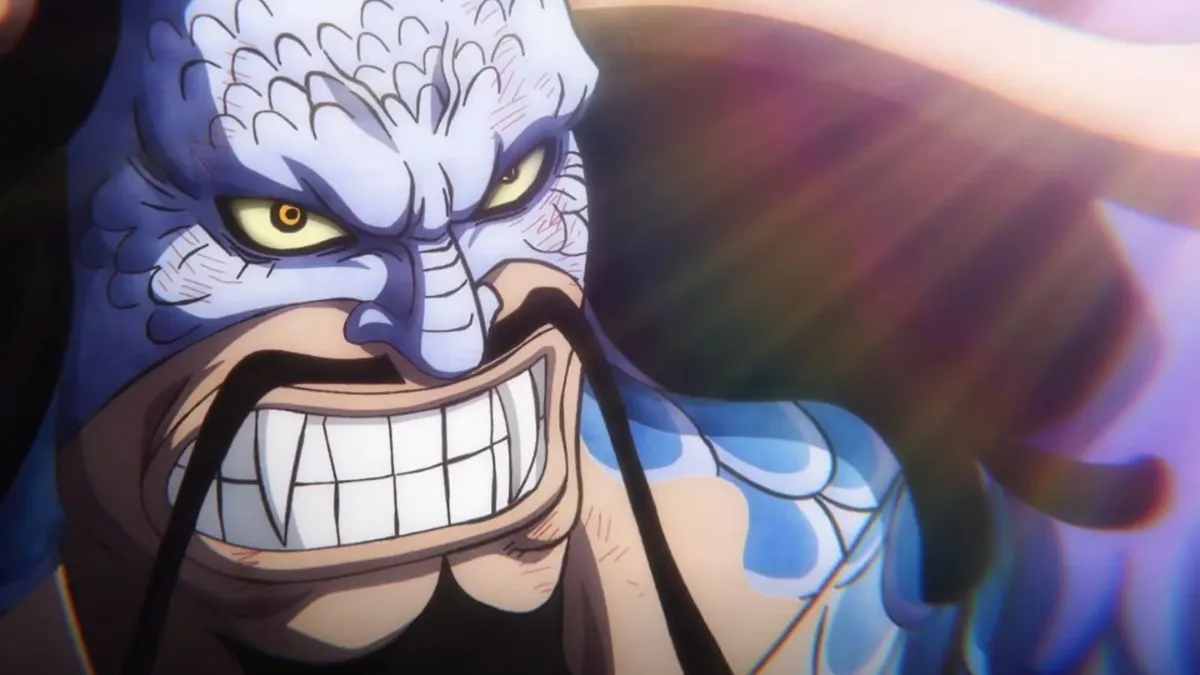 Kaido in his hybrid form during his fight with Luffy in Wano, One Piece
