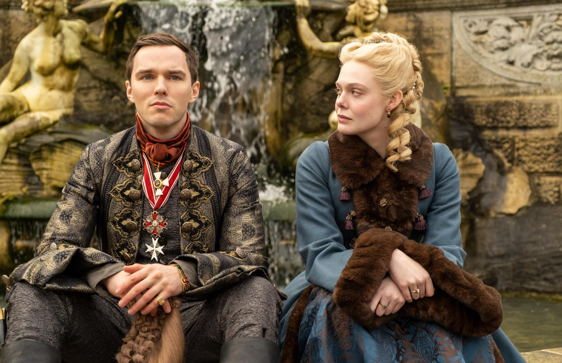 Nicholas Hoult and Elle Fanning in The Great (2020)