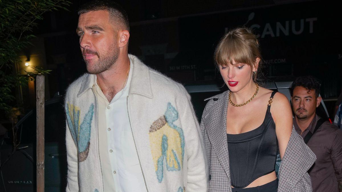 Travis Kelce and Taylor Swift share a date night.