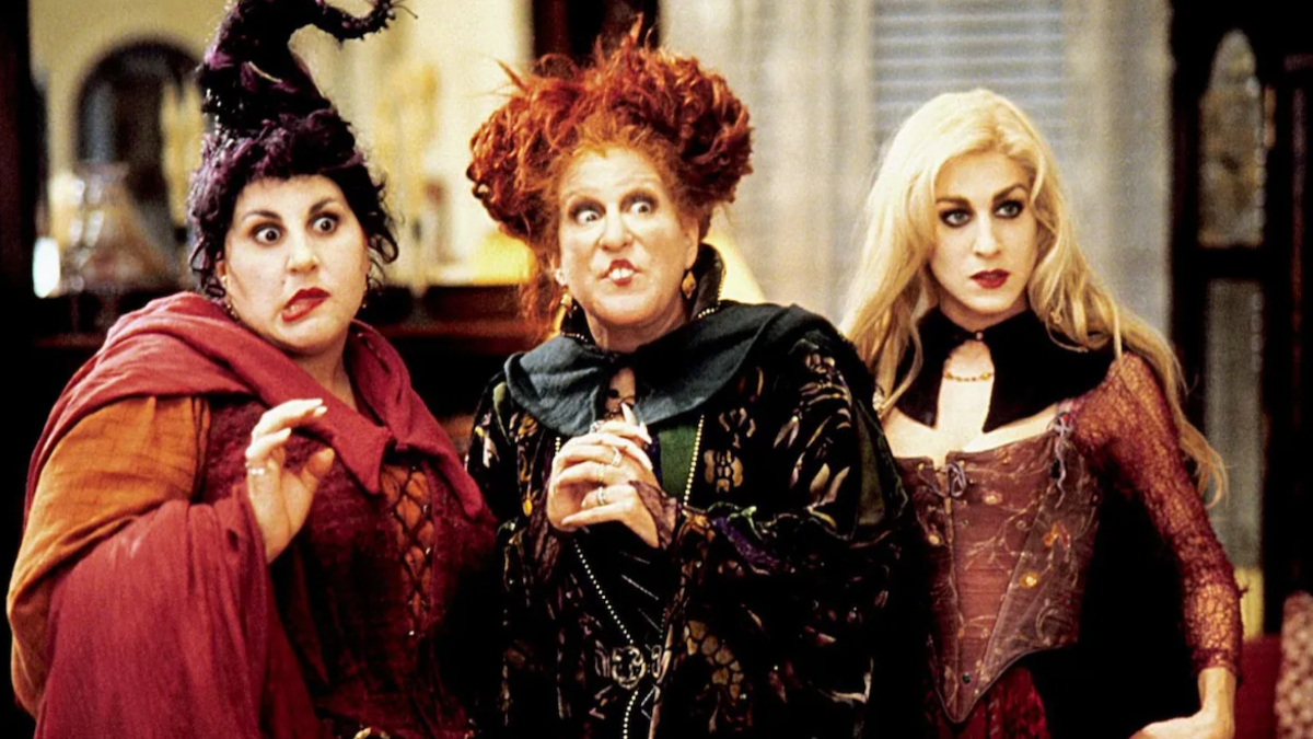 Bette Midler, Sarah Jessica Parker, and Kathy Najimy as the Sanderson sisters in Hocus Pocus.
