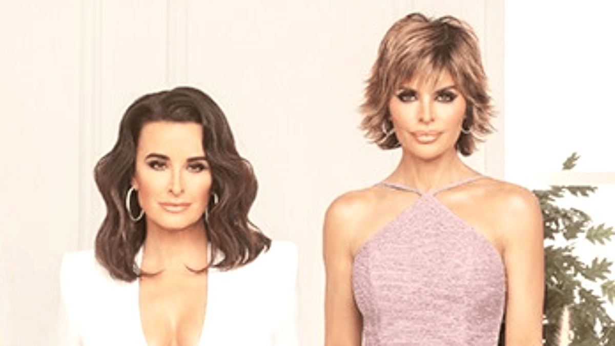 Real Housewives of Beverly Hills: Kyle Richards steps out in