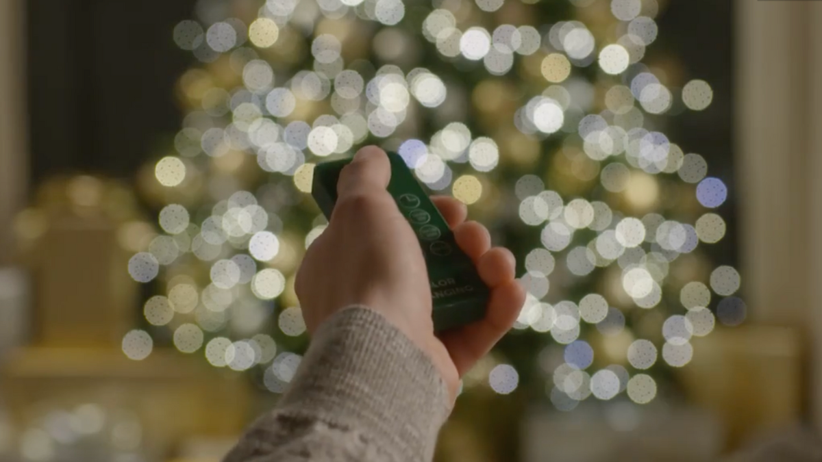 The Viral TikTok Christmas Tree, Explained