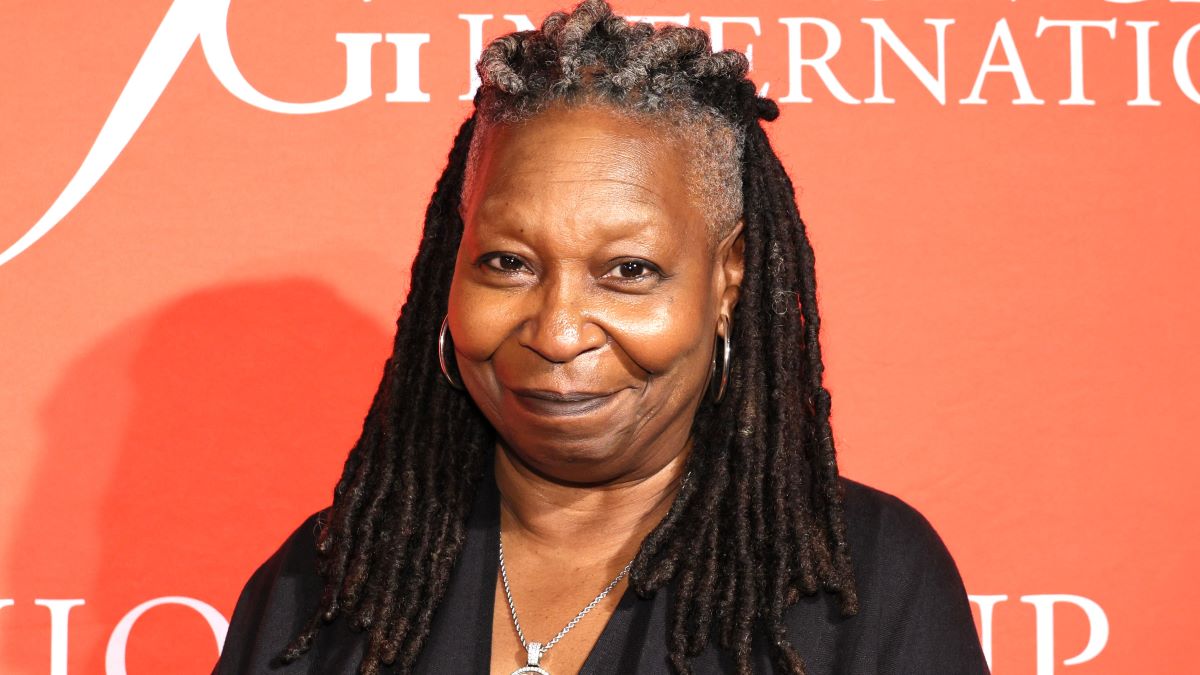 How Tall Is Whoopi Goldberg?
