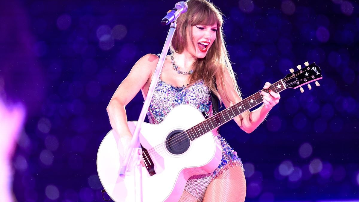 Taylor Swift performs onstage during "Taylor Swift | The Eras Tour" at Allianz Parque on November 24, 2023 in Sao Paulo, Brazil. (Photo by Buda Mendes/TAS23/Getty Images for TAS Rights Management )