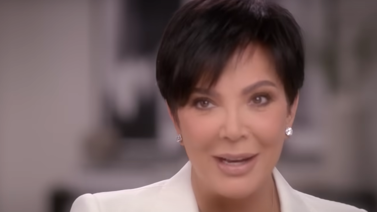 Kris Jenner shows off her wrinkles and real skin without filters or editing  in rare new video | The Irish Sun