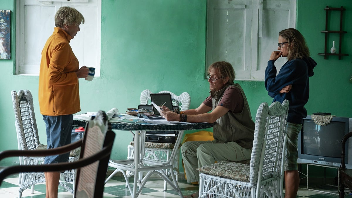 NYAD. (L-R) Annette Bening as Diana Nyad, Rhys Ifans as John Bartlett and Jodie Foster as Bonnie Stoll in NYAD. 