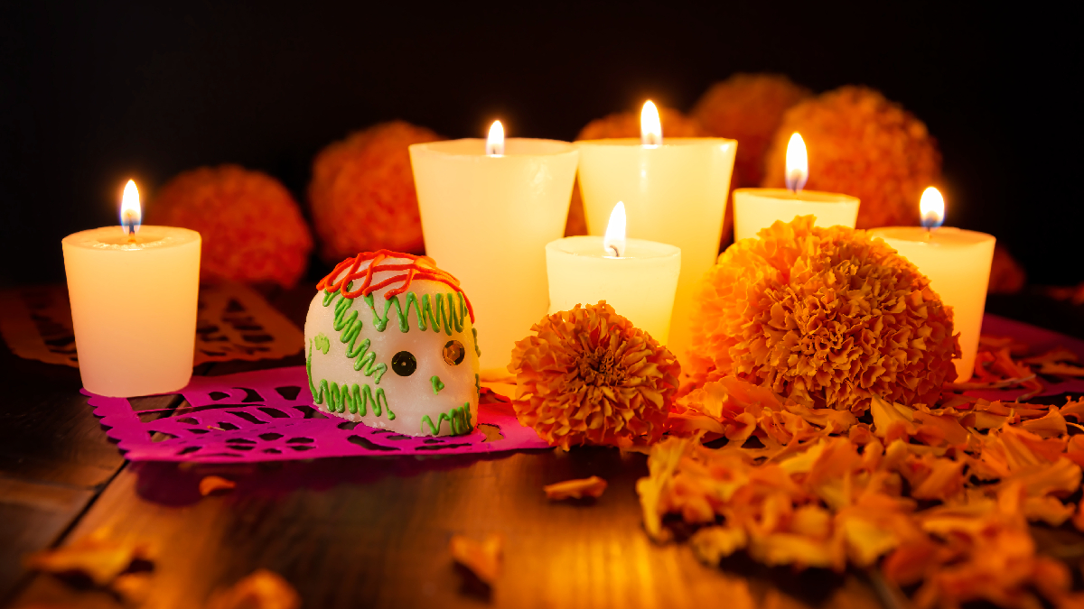 What Is an Ofrenda? The Day of the Dead Tradition, Explained